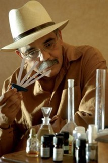 Mes Parfums du Soleil, une histoire de passion Mes Parfums du Soleil, une histoire de passion