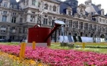Le parvis de l'Hôtel de Ville de Paris transformé en 'jardin éphémère'